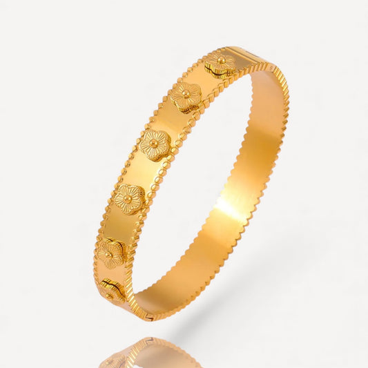 Clover Luxe Bangle