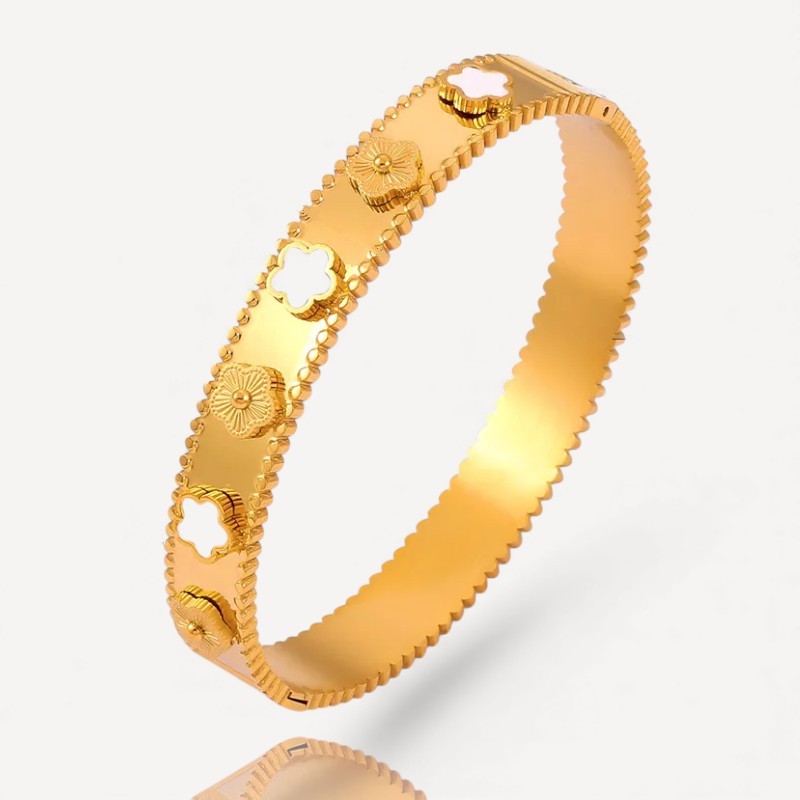 Clover Luxe Bangle